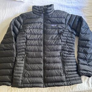 Patagonia Womens Down Sweater, size Medium. Worn twice!